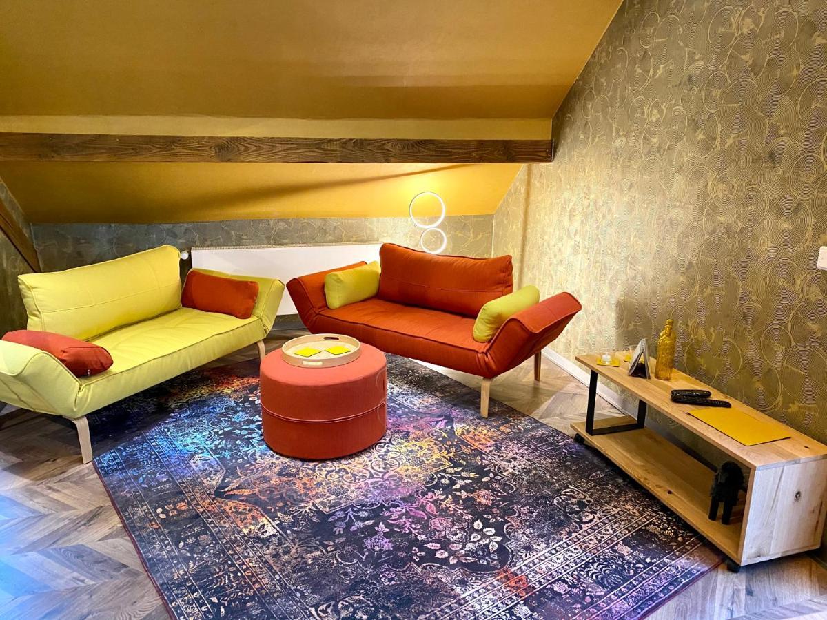 Apartment Hof Vierzehnender: Eifel Maisonette Mit Balkon Und Hundefreundlichkeit Monschau