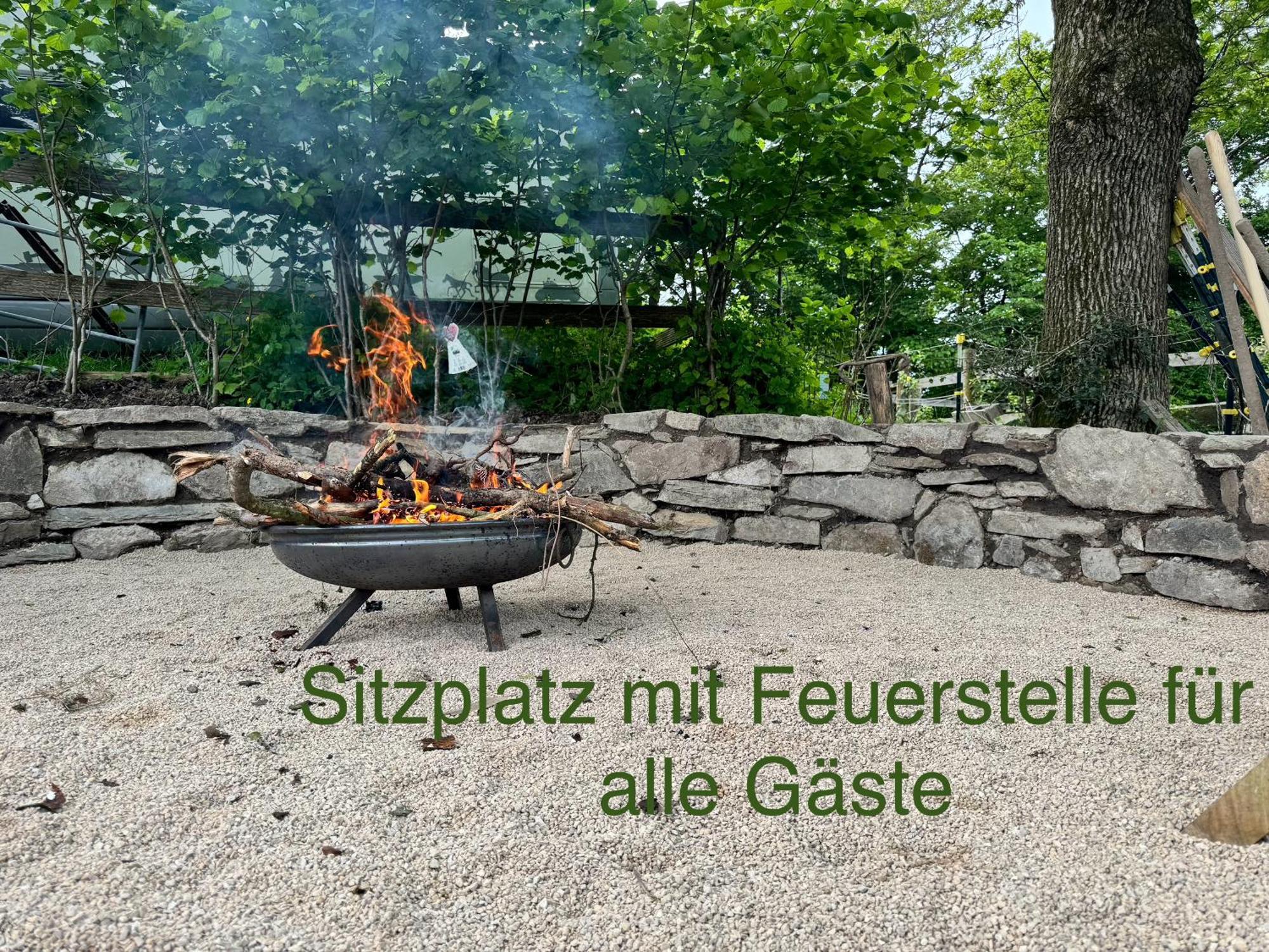 Apartment Hof Vierzehnender: Eifel Maisonette Mit Balkon Und Hundefreundlichkeit